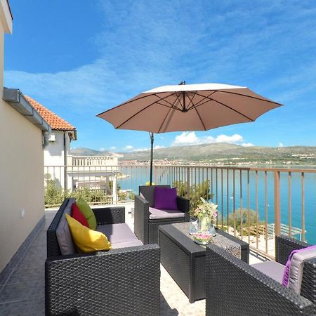 Apartment With A Sea View Terrace, Ciovo Near Trogir Exterior foto