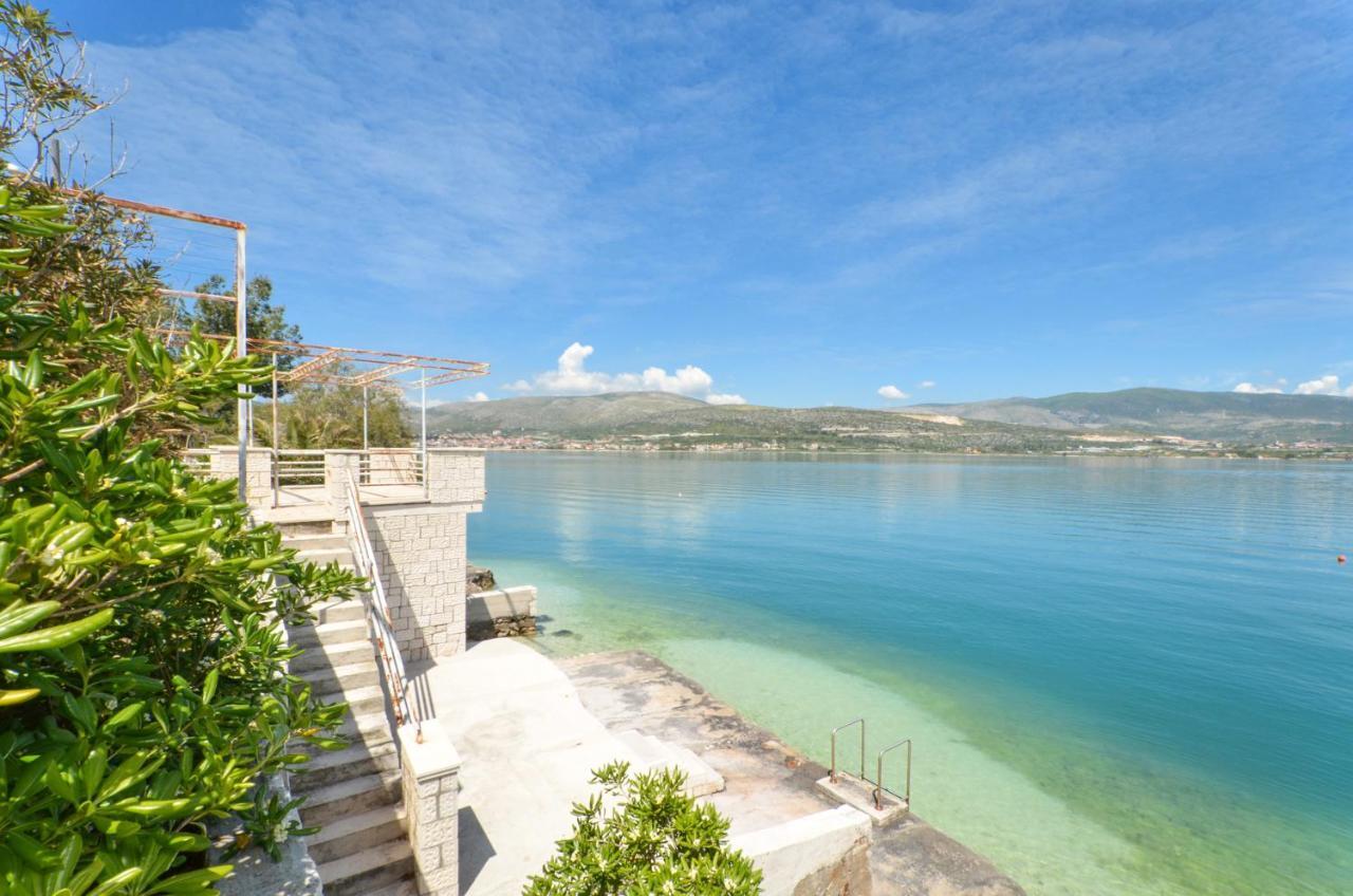 Apartment With A Sea View Terrace, Ciovo Near Trogir Exterior foto