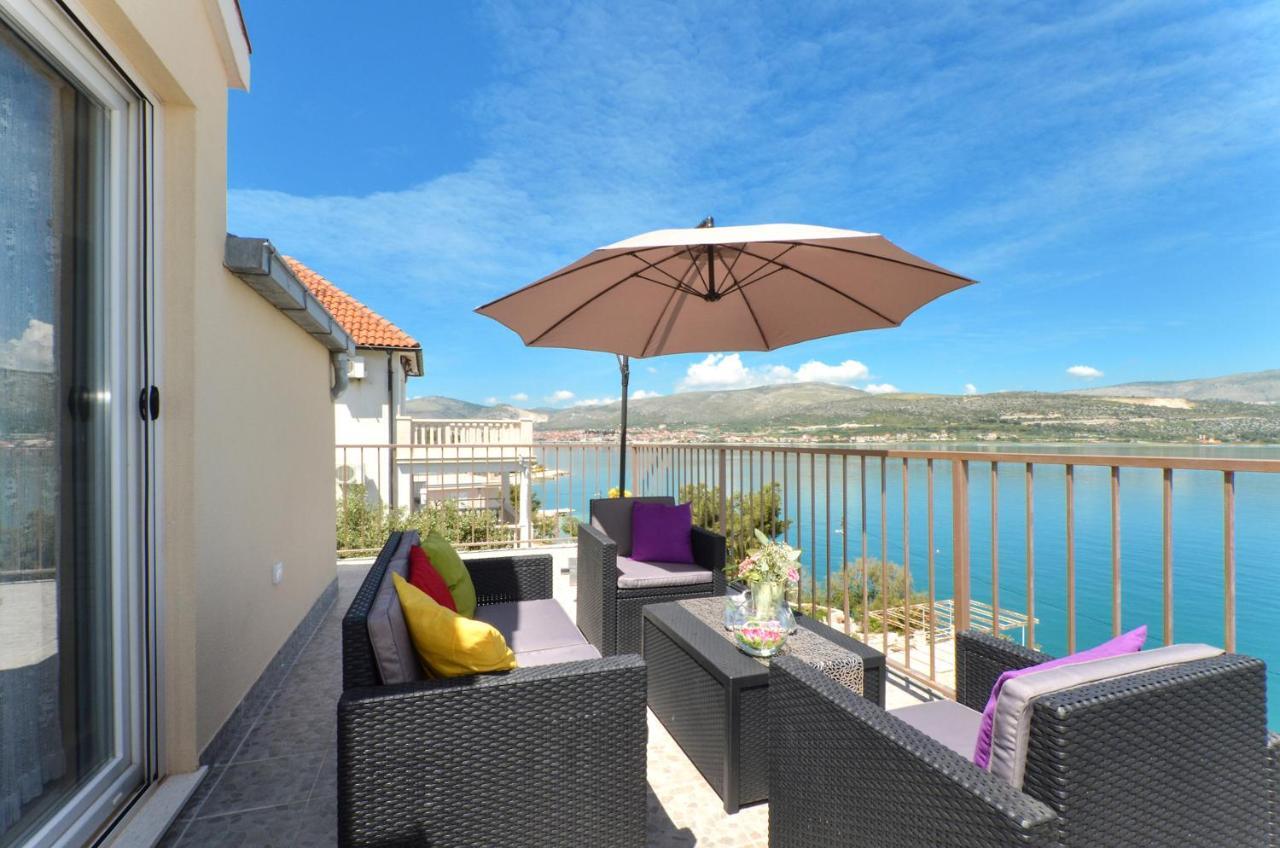 Apartment With A Sea View Terrace, Ciovo Near Trogir Exterior foto